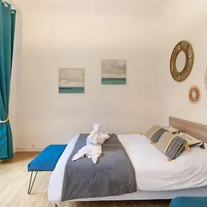 https://charmant-studio-avec-piscine.hotels-rhonealpes.com